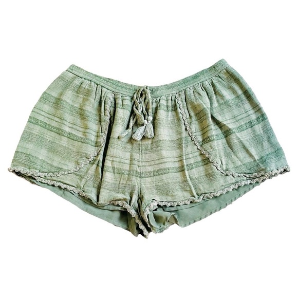 American Eagle Green Pull On Shorts Large - Picture 1 of 8